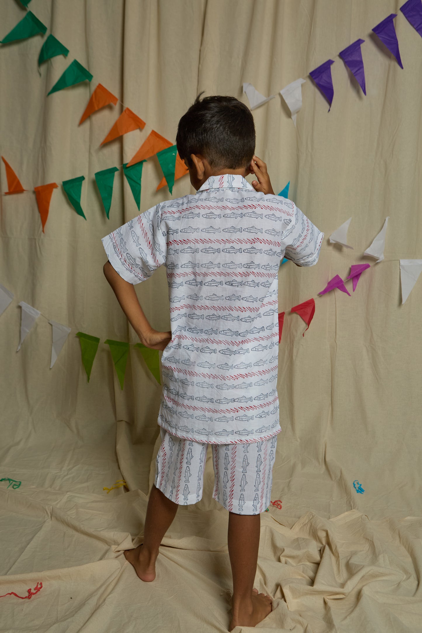 Fish Waves Mommy Son Twinning